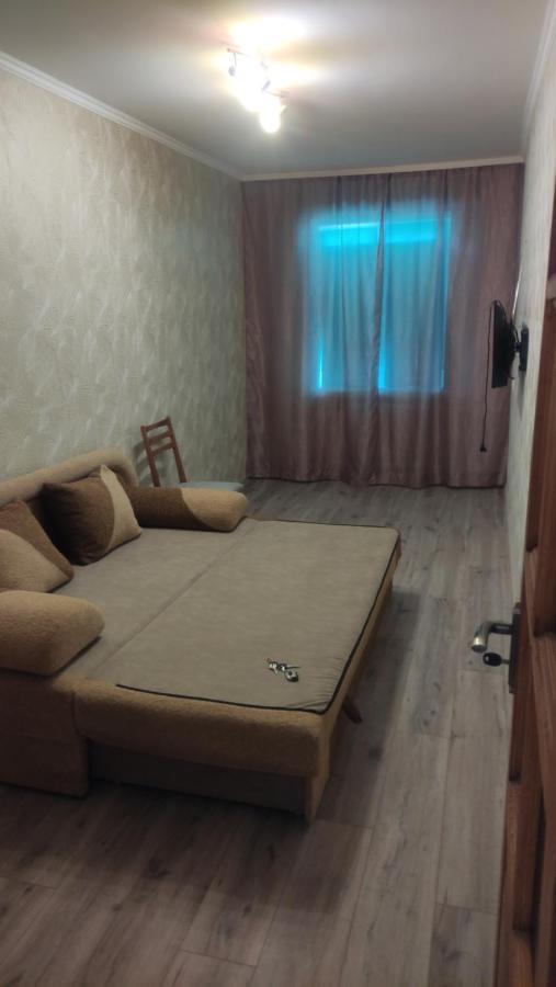 Apartments Near The Trinity Church On Dovzhenko Street,102 แชร์นีฮีฟ ภายนอก รูปภาพ
